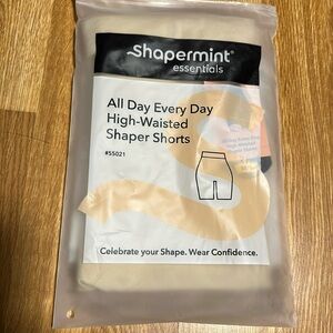 NWT Shapermint Essentials All Day Every Day High-Waisted Shaper Shorts